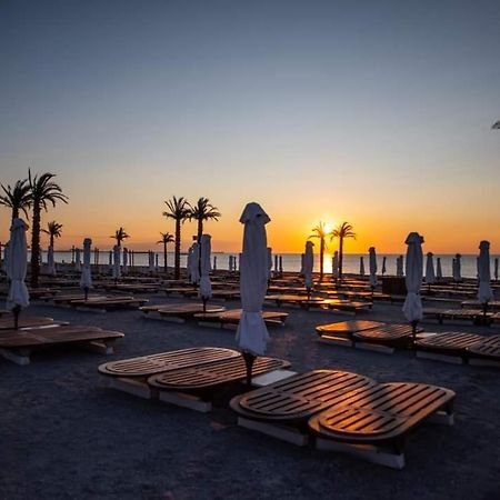 White Tower - Private Studio 106 Mamaia Eksteriør bilde